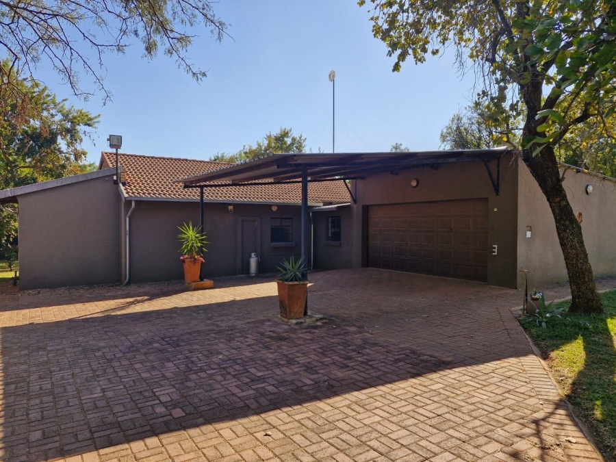 Commercial Property for Sale in Waagfontein North West